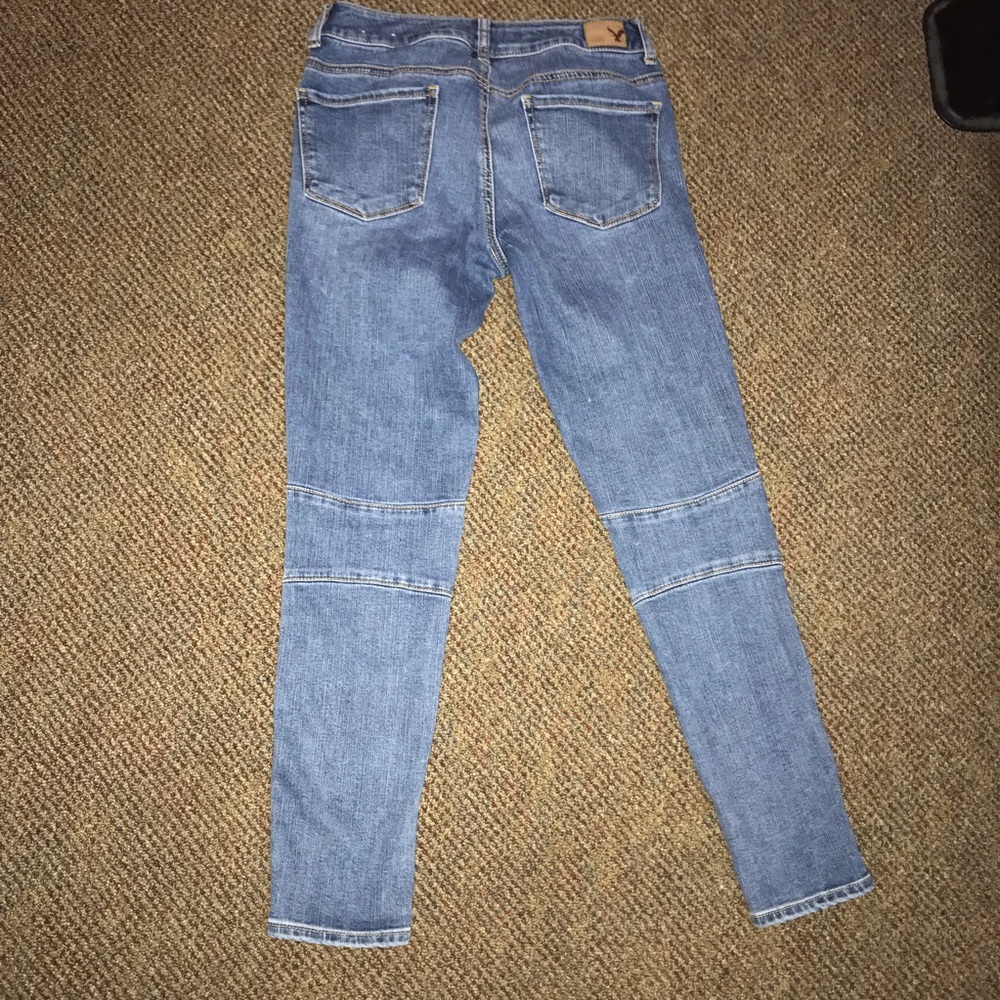 NO LONGER FOR SALE American Eagle Ankle Jeans - Picture 5 of 8